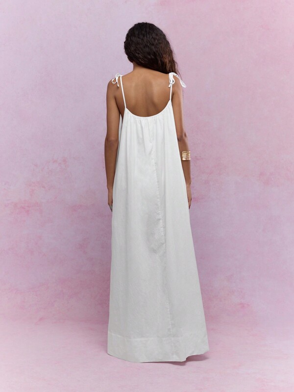 Missguided MISSGUIDED Tying Knot Detail Strap V-Neck Maxi Dress Cute Sundress