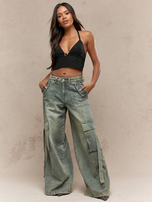 Missguided MISSGUIDED V Neck Halter Crop Top With Empire Waist