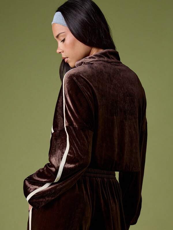 Missguided MISSGUIDED Velour Zip-Up Sweatshirt With Contrast Stripes