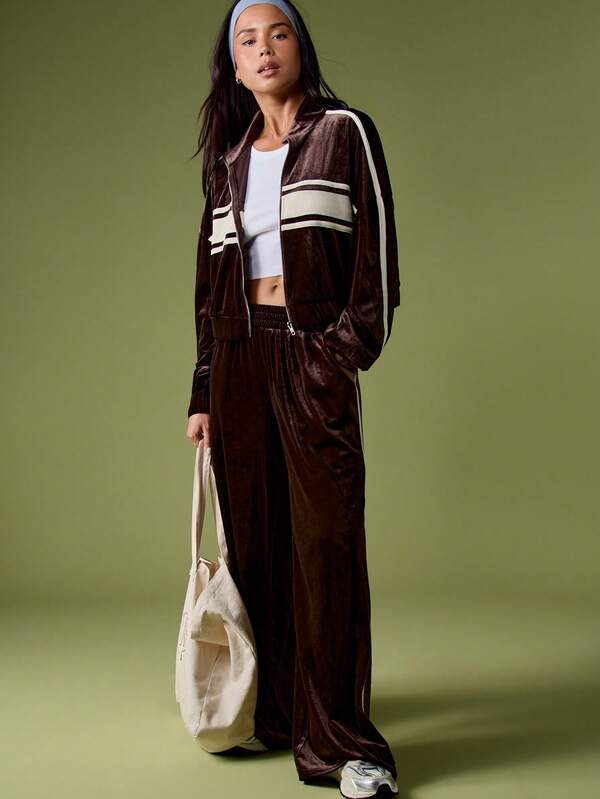Missguided MISSGUIDED Velour Zip-Up Sweatshirt With Contrast Stripes