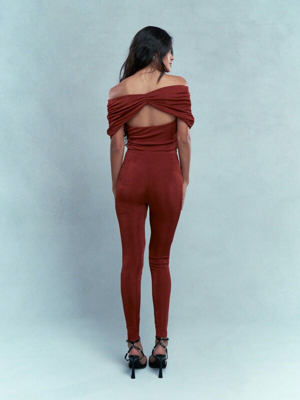 Missguided MISSGUIDED Velvet Cut Out Ruched Off Shoulder Top And Legging Pants Co-Ord