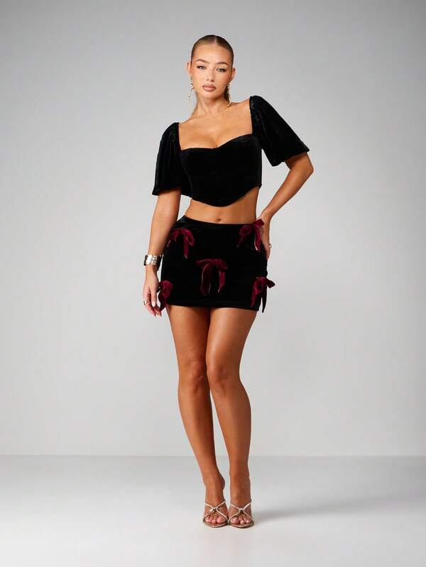 Missguided MISSGUIDED Velvet Mini Skirt With Bow Details