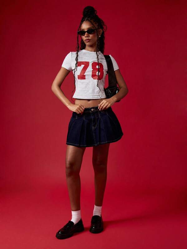 Missguided MISSGUIDED Vintage Style Varsity Number Print Crop Top