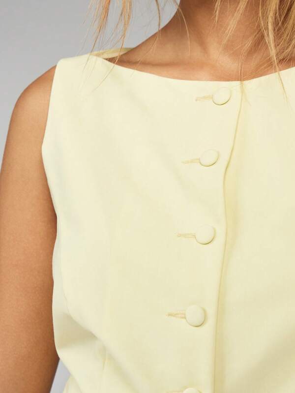 Missguided MISSGUIDED Waistcoat Style Cropped Button Front Tank Top