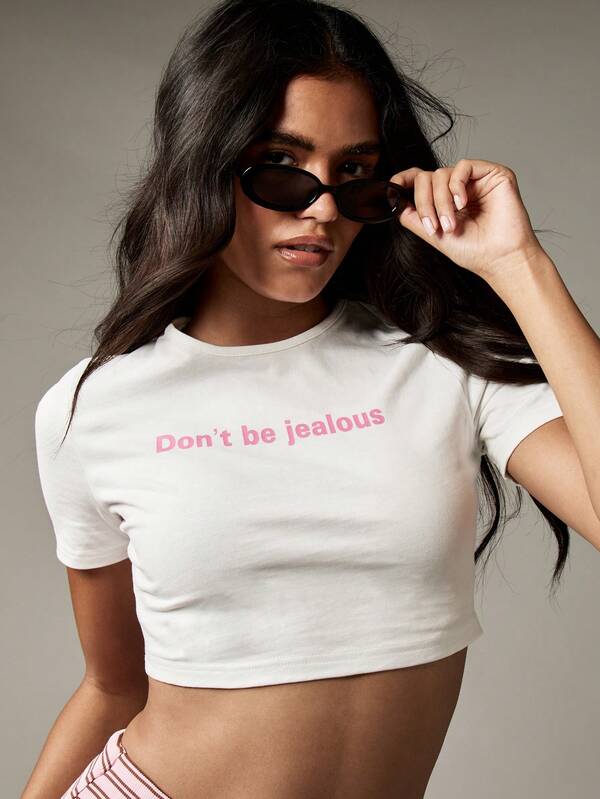 Missguided MISSGUIDED White Cotton Crop Top With Pink Statement Text