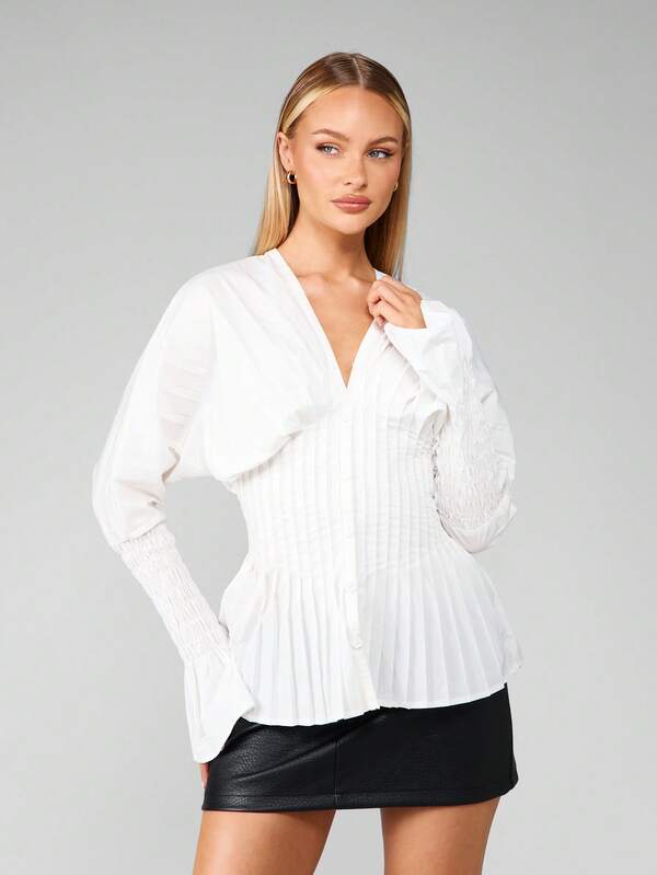 missguided MISSGUIDED White Pleated Blouse With Bell Sleeves And Fitted Waist