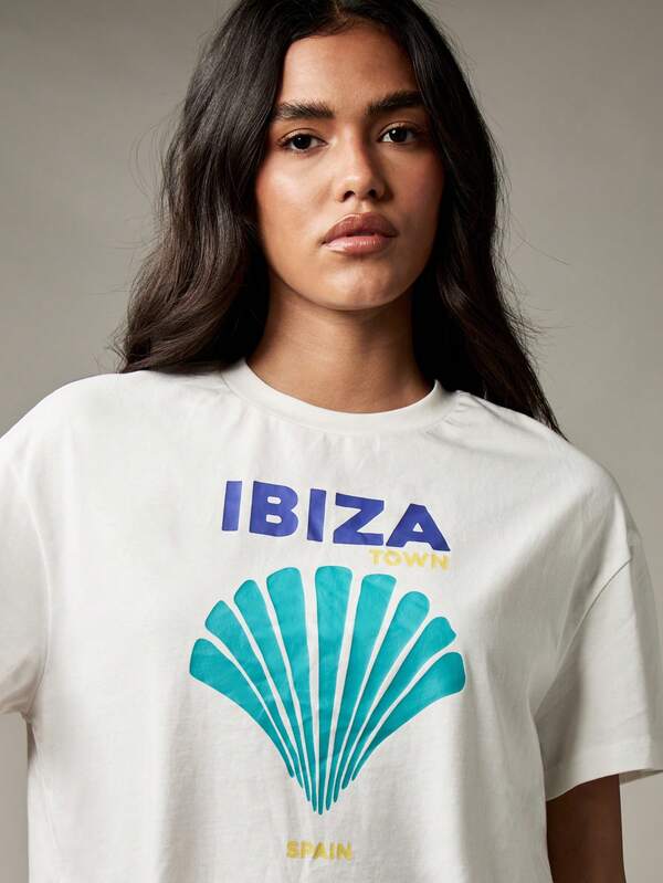 Missguided MISSGUIDED White T-Shirt With Ibiza Shell Print And Fringe Detail