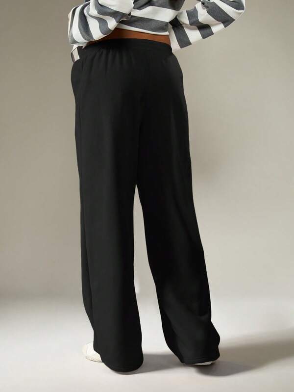 Missguided MISSGUIDED Wide Leg Jogger With Number Applique