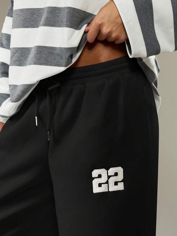 Missguided MISSGUIDED Wide Leg Jogger With Number Applique