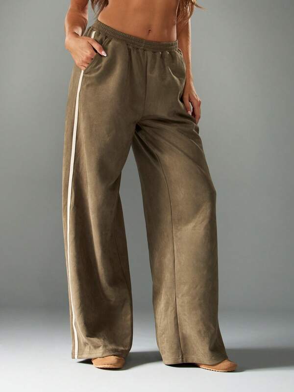 Missguided MISSGUIDED Wide Leg Suede Joggers With Elastic Waistband