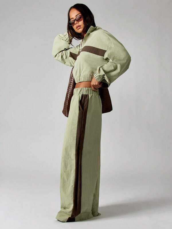 missguided MISSGUIDED Wide Leg Track Pants With Side Stripes missguided MISSGUIDED Wide Leg Track Pants With Side Stripes