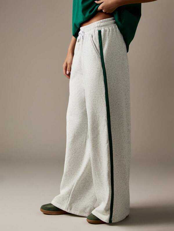 missguided MISSGUIDED Wide Leg Track Sweatpants With Side Stripe Detail