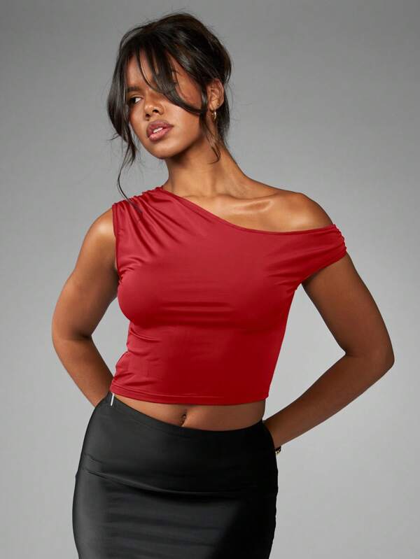 missguided MISSGUIDED Women Tops Form-Fitting Asymmetric Off Shoulder Crop Top