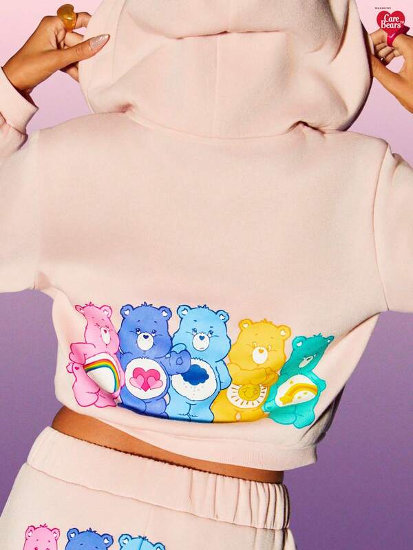 Missguided MISSGUIDED X Carebears MISSGUIDED Cropped Zip Up Hoodie With Rainbow Characters