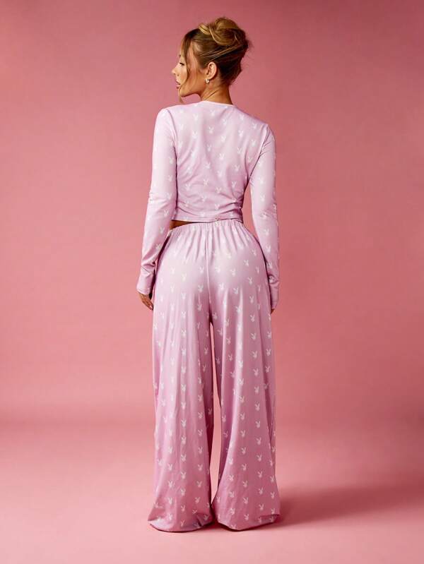 Missguided Missguided X Playboy Bunny Print Two Piece Lounge Set Long Sleeve Crop Top Wide Leg Pants
