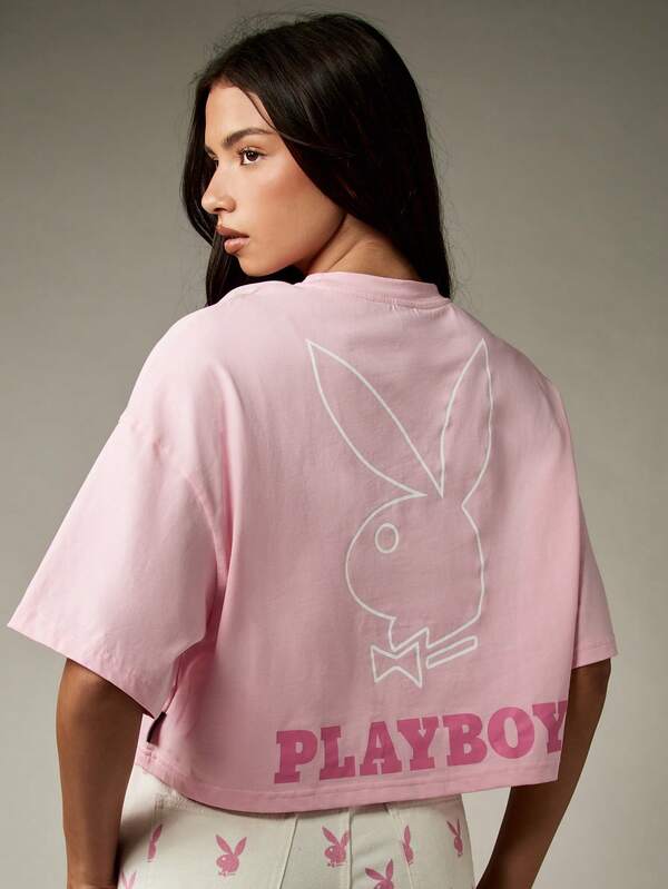 Missguided Missguided X Playboy Casual Crop T-Shirt With Graphic Print And Streetwear Style