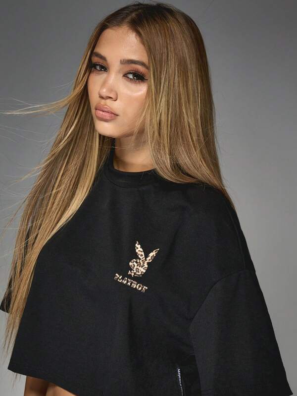 Missguided Missguided X Playboy Cropped Tee With Leopard Print Logo Statement Design