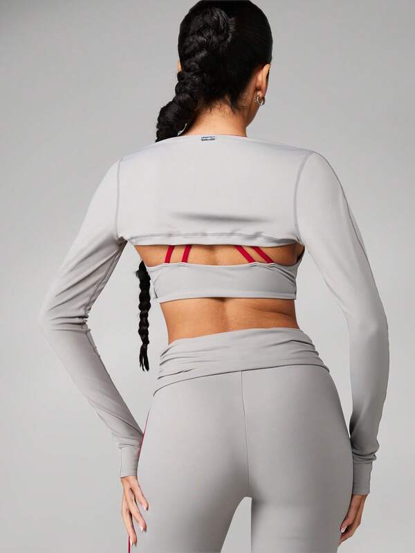 Missguided Missguided X Playboy Deep V-Neck Long Sleeve Crop Top