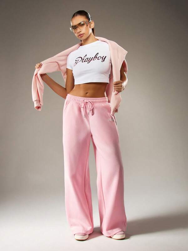 Missguided Missguided X Playboy Fitted Graphic Crop Tee With Script Text