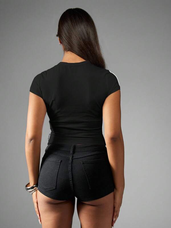 Missguided Missguided X Playboy MISSGUIDED Baby Tee Crop Top With Side Stripes And Racing Flag Logo