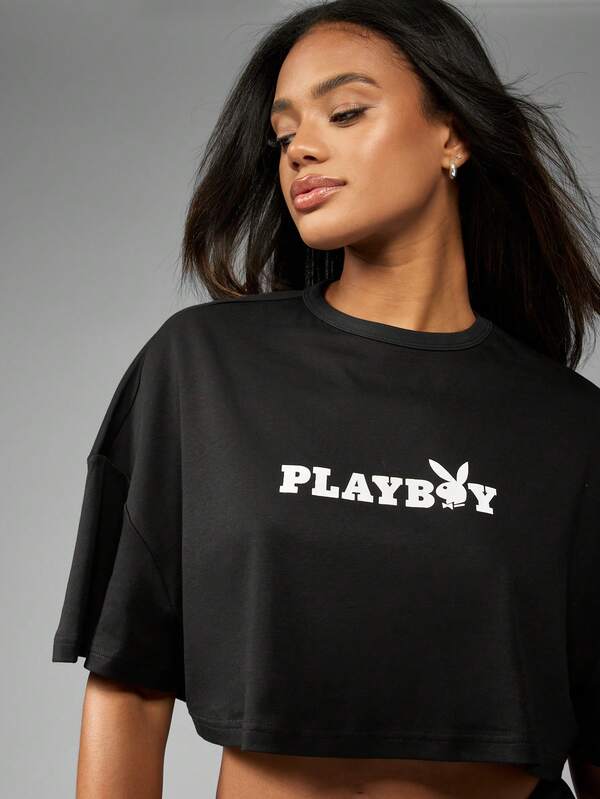Missguided Missguided X Playboy MISSGUIDED Butterfly Kiss Print Graphic Cropped T-Shirt