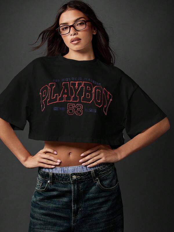 Missguided Missguided X Playboy MISSGUIDED Cropped T Shirt With Embroidered Varsity Design
