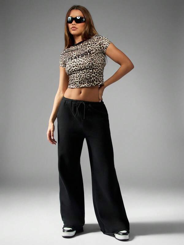 Missguided Missguided X Playboy MISSGUIDED Leopard Print Baby Tee With Black Trim And Fitted Crop Design