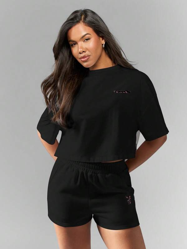 Missguided Missguided X Playboy MISSGUIDED Oversized Crop T Shirt With Signature Logo