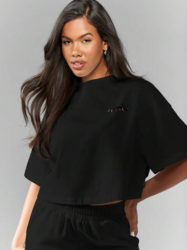 Missguided Missguided X Playboy MISSGUIDED Oversized Crop T Shirt With Signature Logo
