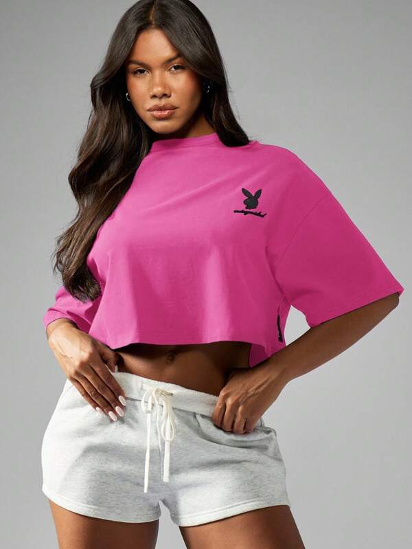 Missguided Missguided X Playboy MISSGUIDED Oversized Cropped T Shirt With Logo Print