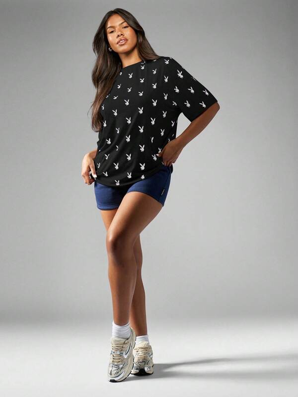 Missguided Missguided X Playboy MISSGUIDED Oversized T Shirt With All Over Bunny Print