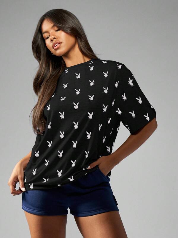 missguided Missguided x Playboy MISSGUIDED Oversized T Shirt With All Over Bunny Print