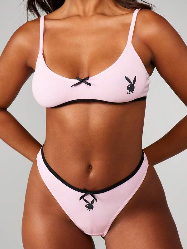 Missguided Missguided X Playboy MISSGUIDED Triangle Bra And Brief Set With Contrast Trim