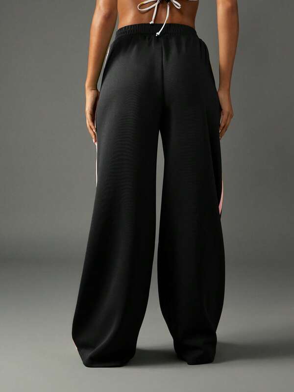 Missguided Missguided X Playboy MISSGUIDED Wide Leg Jogger Sweatpants With Stripe Detail