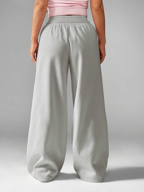 Missguided Missguided X Playboy MISSGUIDED Wide Leg Sweatpants With Logo