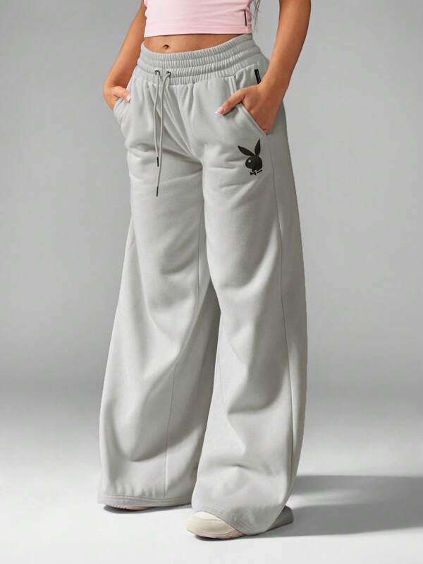 missguided Missguided x Playboy MISSGUIDED Wide Leg Sweatpants With Logo