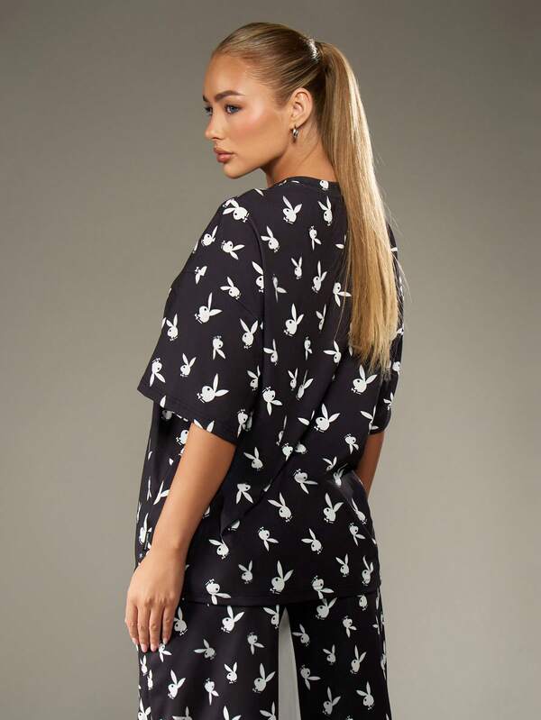 Missguided Missguided X Playboy Oversized Bunny Print T-Shirt With Short Sleeves