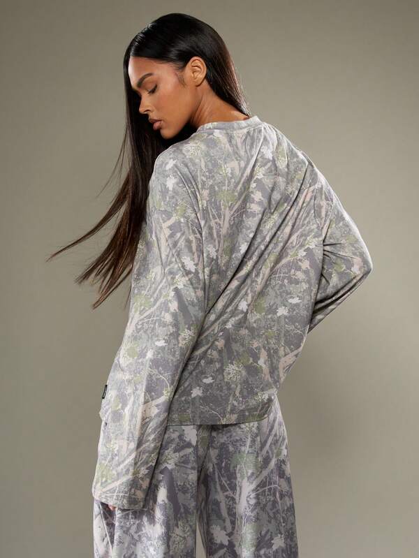 Missguided Missguided X Playboy Oversized Camo Print Long Sleeve T-Shirt