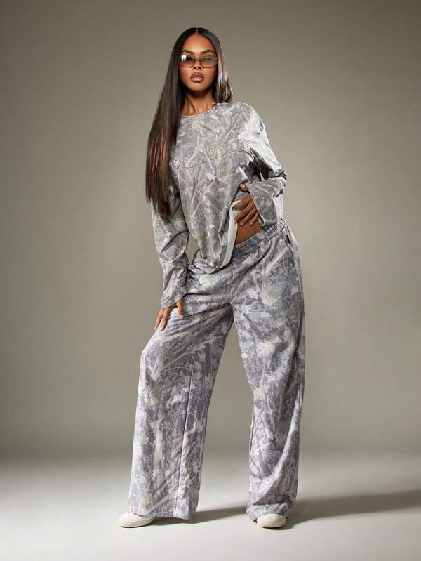 Missguided Missguided X Playboy Oversized Camo Print Long Sleeve T-Shirt