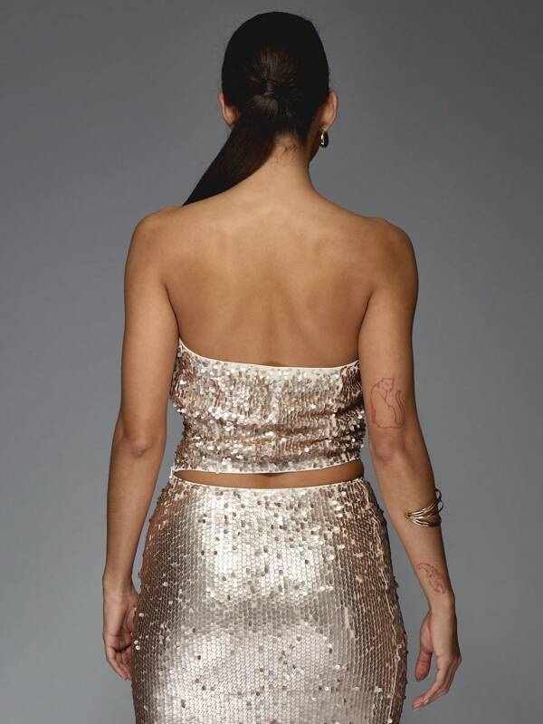 Missguided MISSGUIDED Y2K Futuristic Sequin Plunge Neck Bandeau Crop Top