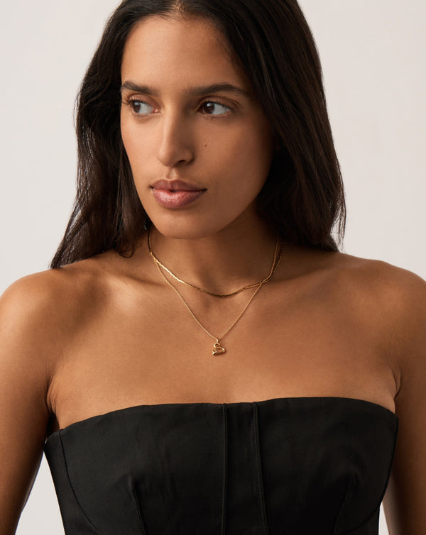 Missoma Curly Molten Mini Initial Necklace - S | 18ct Gold Vermeil