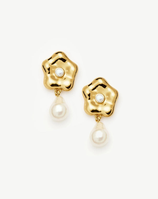 missoma Eny Puffy Daisy Pearl Drop Earrings | 18ct Gold Plated/Pearl