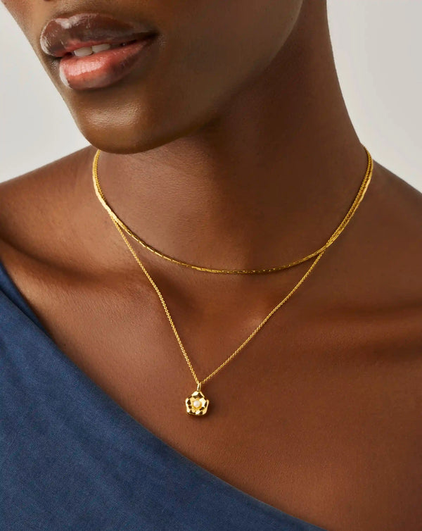 Missoma Eny Puffy Daisy Pendant Necklace | 18ct Gold Plated/Pearl