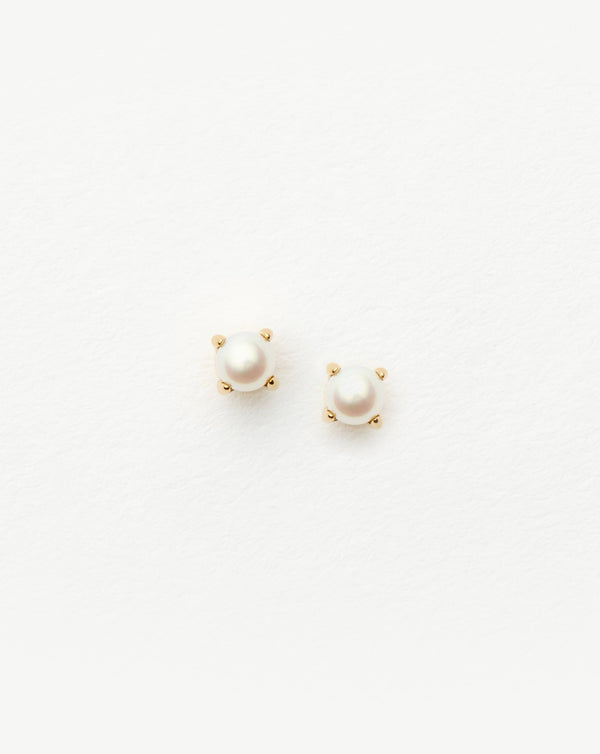 missoma Fine Pearl Stud Earrings | 14ct Solid Gold/Pearl