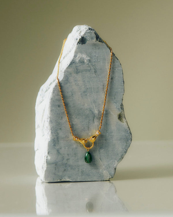 Missoma Harris Reed In Good Hands Drop Pendant Necklace | 18ct Gold Plated/Malachite & Pearl
