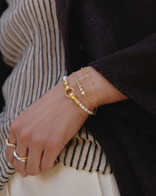 Missoma Harris Reed In Good Hands Pearl Bracelet | Gold UK