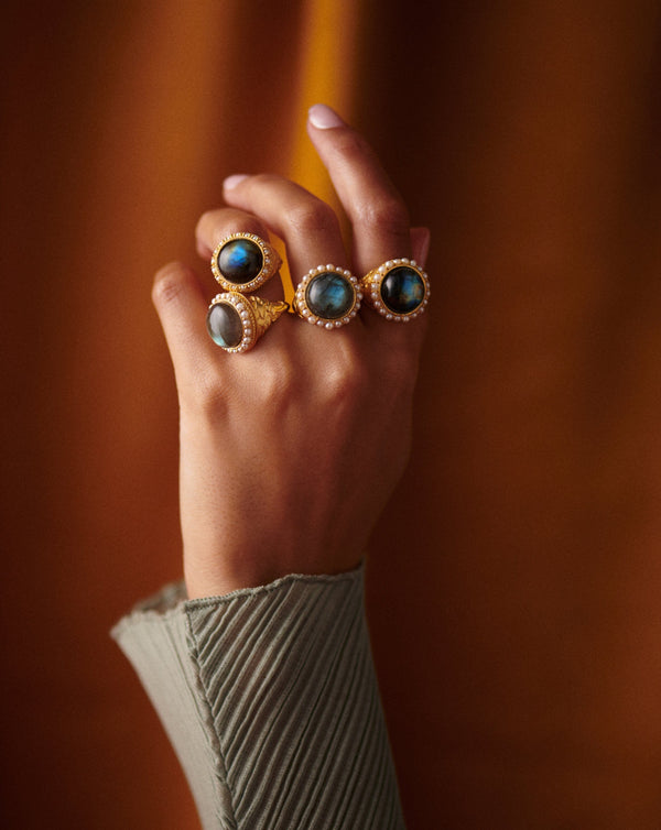 Missoma Harris Reed Labradorite Cocktail Ring | Gold /Pearl
