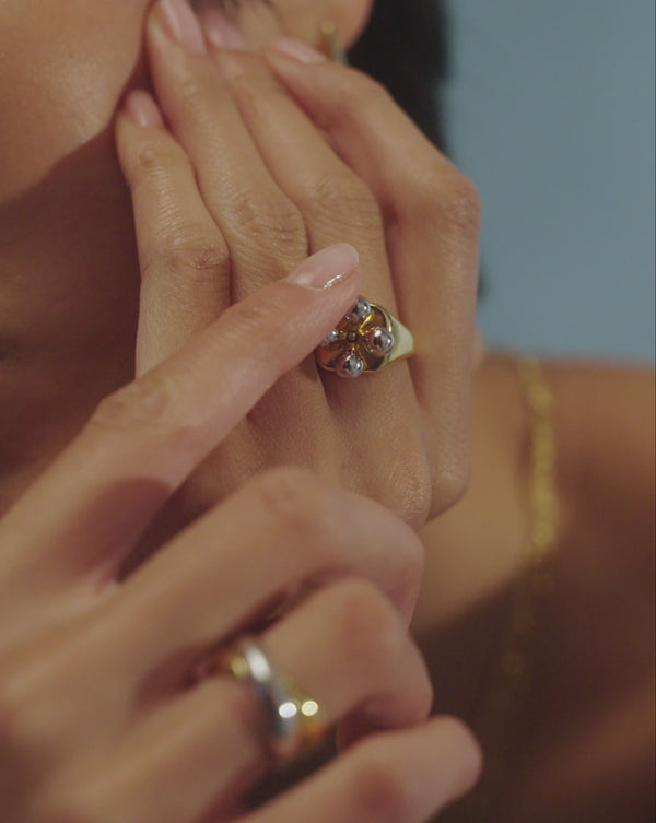 Missoma Kinetic Atom Spinning Signet Ring | Mixed Metal