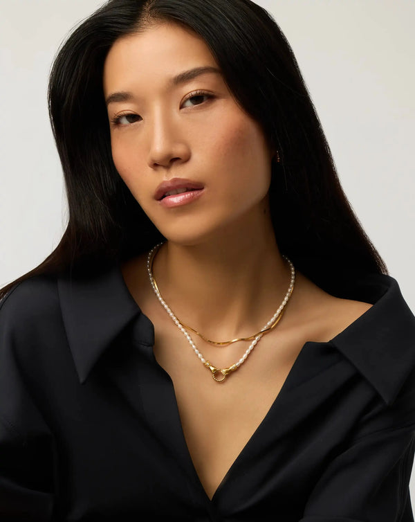 Missoma Lucy Williams Snake Chain & Harris Reed In Good Hands Necklace Set | 18ct Gold Vermeil/18ct Gold Plated/Pearl & Black Onyx Necklaces