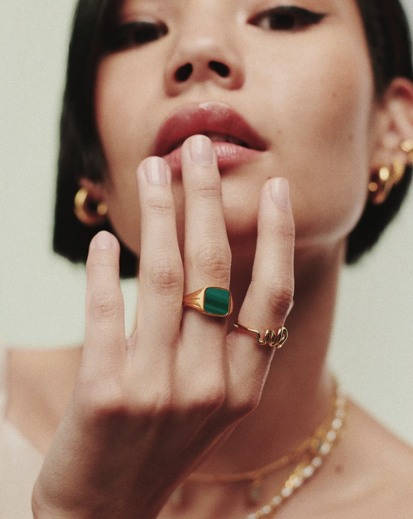 Missoma Lucy Williams Square Signet Ring | Gold/Green